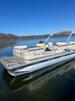 2001 MISTY HARBOR 20’ PONTOON 50hp MERC