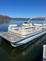 2001 MISTY HARBOR 20’ PONTOON 50hp MERC