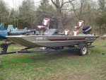 1990 Bass Tracker 17 ft Boat with Trailer  1976 85hp Outboard Motor