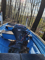 Nice little boat with 4 stoke outboard 9.8 hp tiller motor