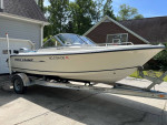 2005 Sea Hunt Escape 186