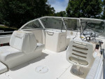 2005 Sea Hunt Escape 186