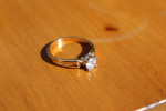 Sz size 7-8 wedding ring 18 kt gold filled ring w/ bright fake diamond