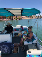 Hurricane deck boat