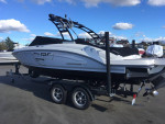 2021 Chaparral 23' Surf
