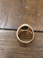 Estate Vintage 10k 2 Tone Gold Onyx Masonic Pinkie Ring. Size 6.5