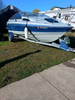1989 Bayliner Capri Cuddy