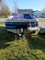 1989 Bayliner Capri Cuddy