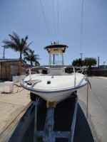 Sea Ray Center Console Fishing Boat