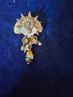 Pins/Brooches