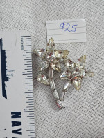 Vtg. rhinestone flower brooch