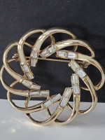 Vtg. rhinestone circular pin