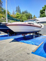 1987 268 Sundancer boat