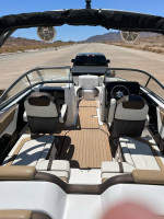 2021 Yamaha 212s wakeboard, surf boat