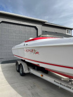 Donzi ZR 27 foot power boat