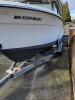 Carver Santa Cruz 2667 with Trailer