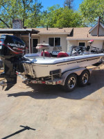1998 Viper Cobra bass boat for sale
