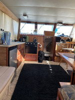 34ft Tollycraft (slip not included)