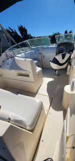 2001 FiestaVee 270 Cabin Cruiser 7.8HP Mercruise W/Triple Axle Trailer