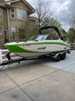 2022' Yamaha 212XE Wake edition Jetboat