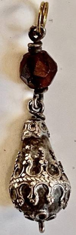 Vintage Pendant with Faceted Garnet Bead