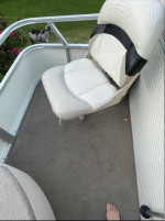 Pristine 2008 Tracker Pontoon
