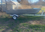 1969 14' Hewes Craft Boat