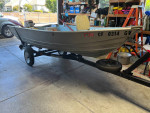 12' Klamath DLX Aluminum Boat with Trailer & 15hp Outboard Motor