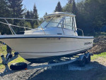 2010 Bayliner Trophy Pro 2152 Walkaround Sport Fishing Boat