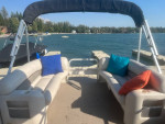 Pontoon-Crestliner 2007