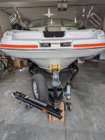 2009 Four Winns Funship F224 Boat