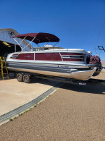 2022 Godfrey Aquapatio 275 DFL White/Black Cherry Yamaha 425.