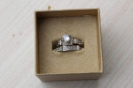 Sz size 10 platinum looking fake diamond wedding ring set