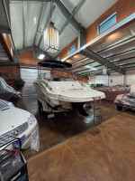 2005 Searay sundeck 270