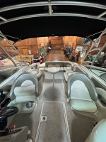 2005 Searay sundeck 270