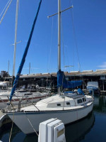 Newport 28 Mk. 2 Sailboat