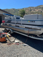 1990 Grumman Funship pontoon