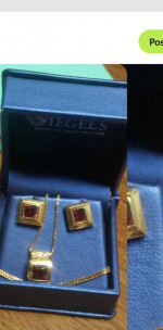 Garnet stone earring & necklace set