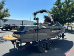 2023 Mastercraft XT22 Boat - Ski / Wake