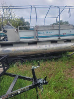 1994 SUN TRACKER PONTOON/ WALK ABOUT PARTY BARGE