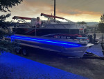 2015 Qwest Luxury Series Pontoon Boat