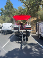 2015 Qwest Luxury Series Pontoon Boat