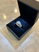 💍 Beautiful Woman’s Diamond Ring Set