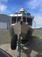 Off shore aluminum boat