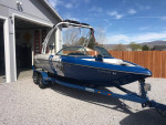 2014 ski Sanger 215 wakeboard boat