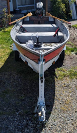 12' V-hull w/ trailer and outboard
