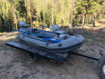 River raft w/tilt trailer