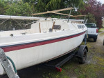 MacGregor Venture 2-22 Sailboat w/Honda 9.9 OB