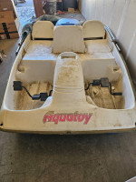 Paddle boat