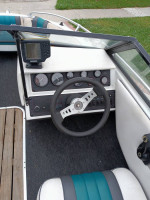 1992 17ft Reinell Boat and Trailer